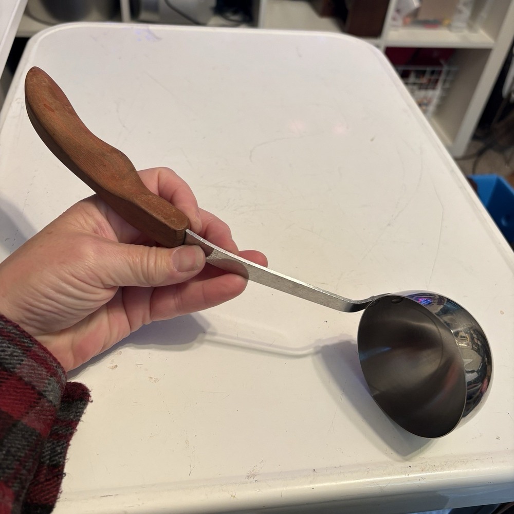 VINTAGE CUTCO # 15 LADLE- Wood Handle Made IN THE USA